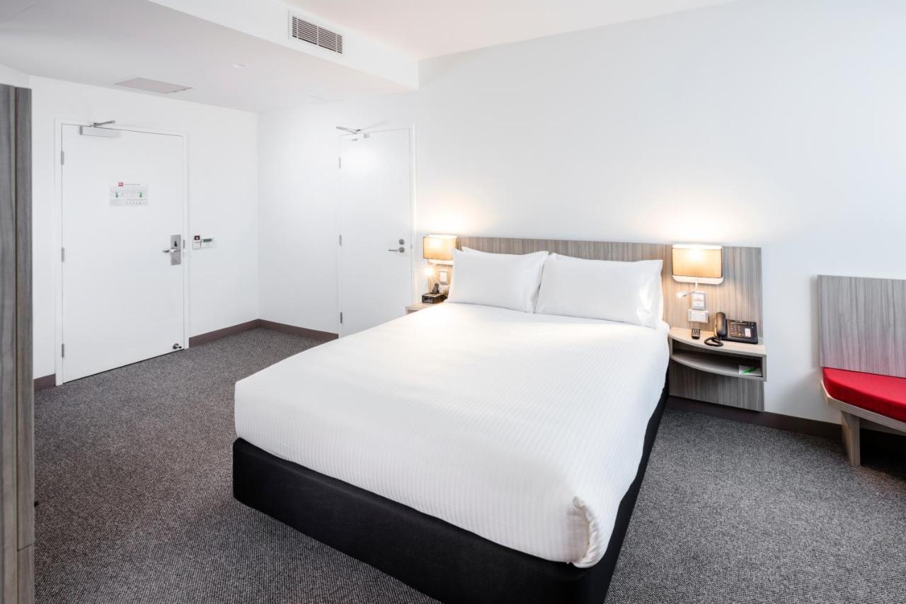 Ibis Mackay Hotel Exterior photo