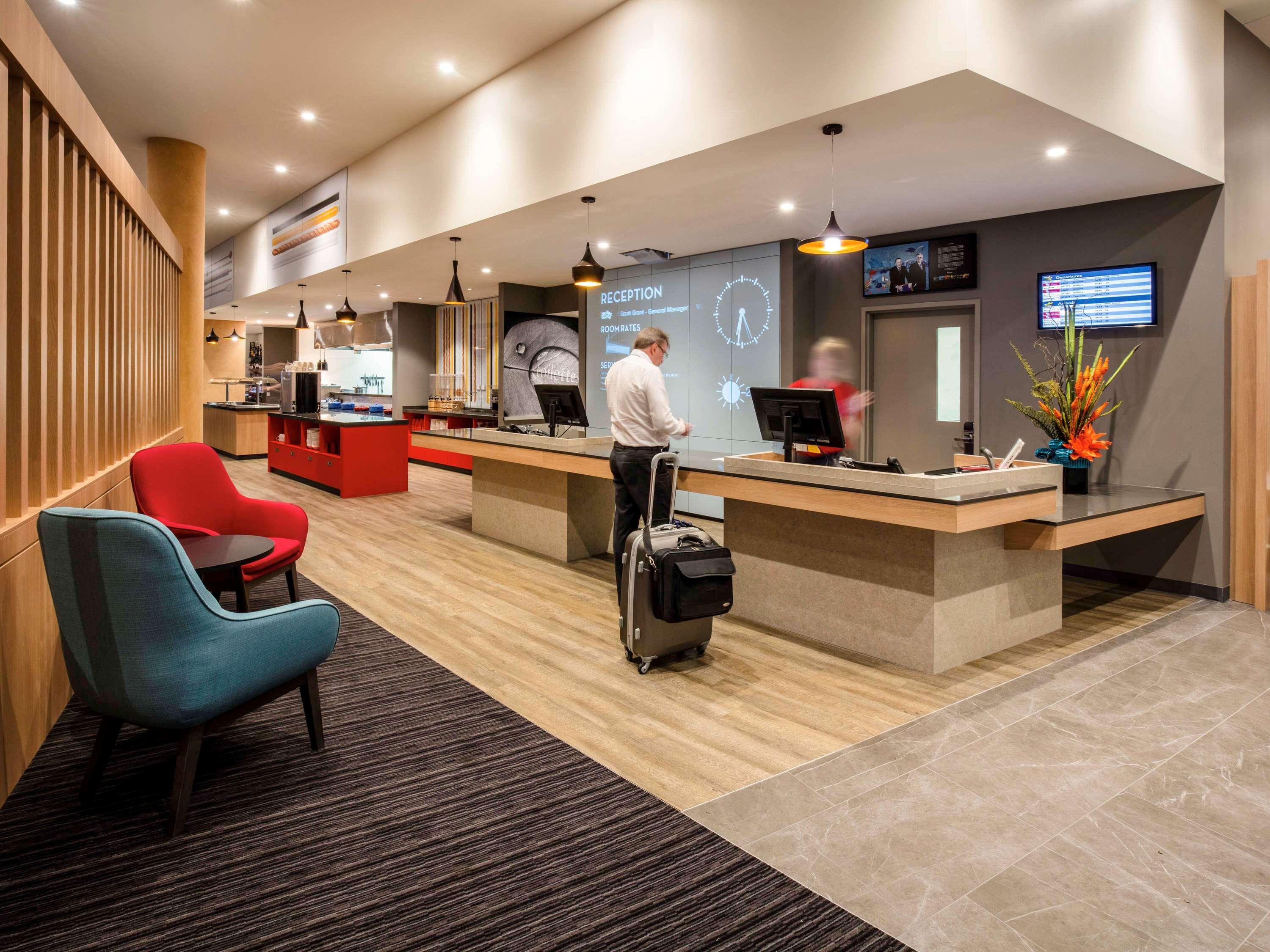 Ibis Mackay Hotel Exterior photo