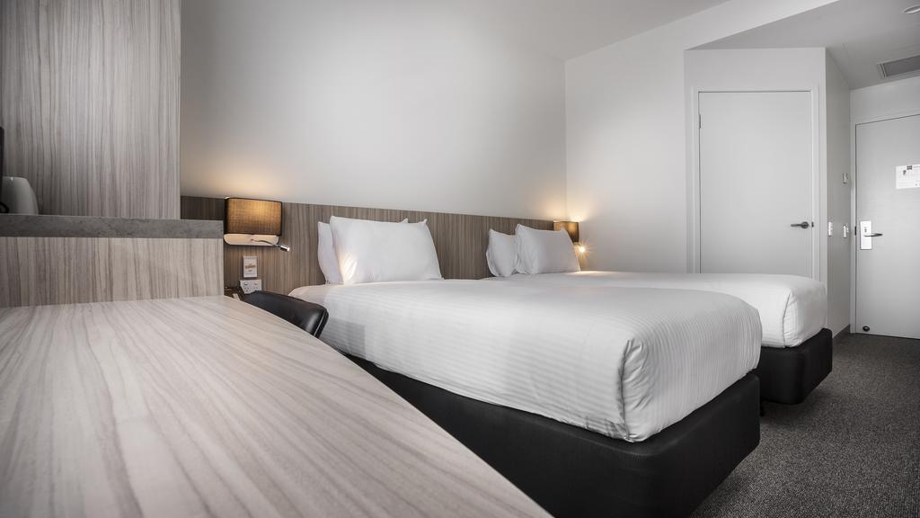 Ibis Mackay Hotel Room photo