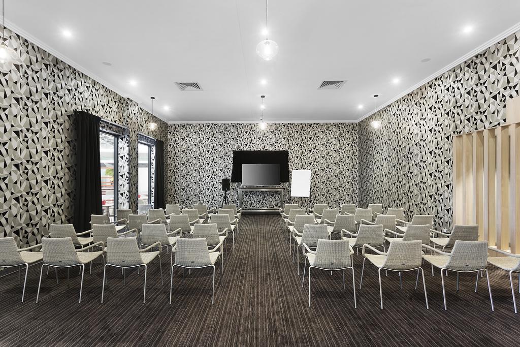 Ibis Mackay Hotel Exterior photo